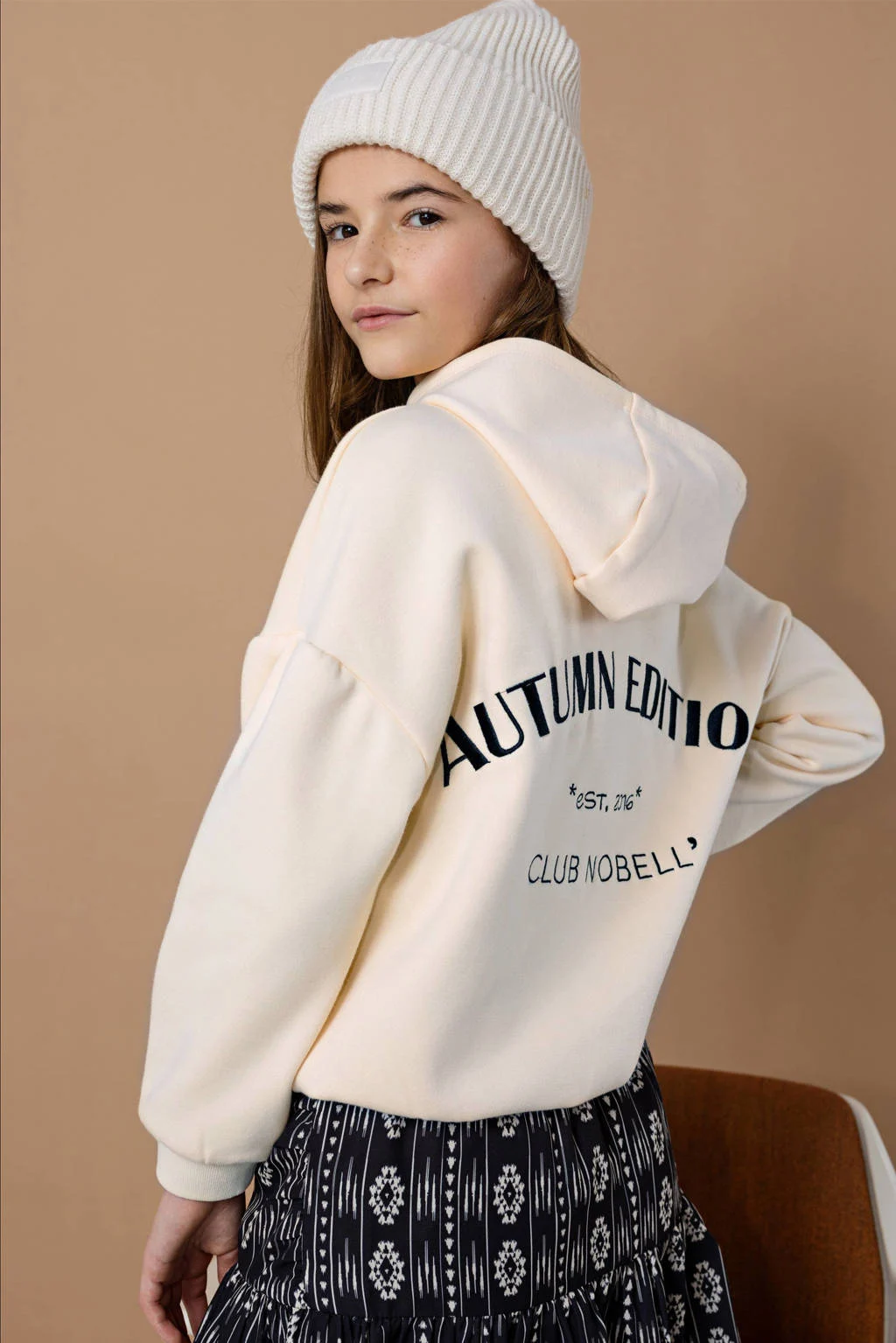 NoBell’ hoodie Kumy met backprint ivoor