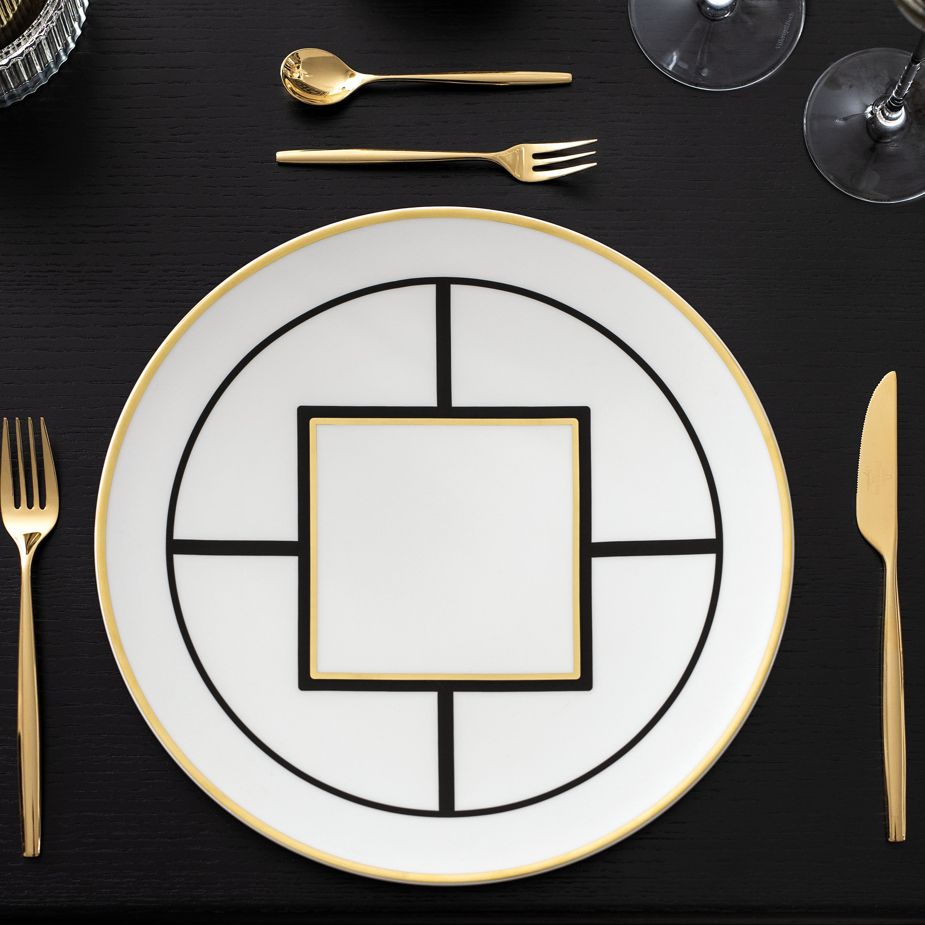 MetroChic Charger plate Multi-colored, 13'', Premium Bone Porcelain