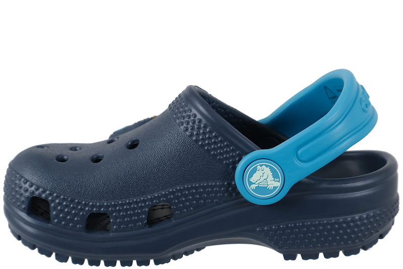CROCS CLASSIC RUMSKIB CLOGS I BLÅ GUMMI