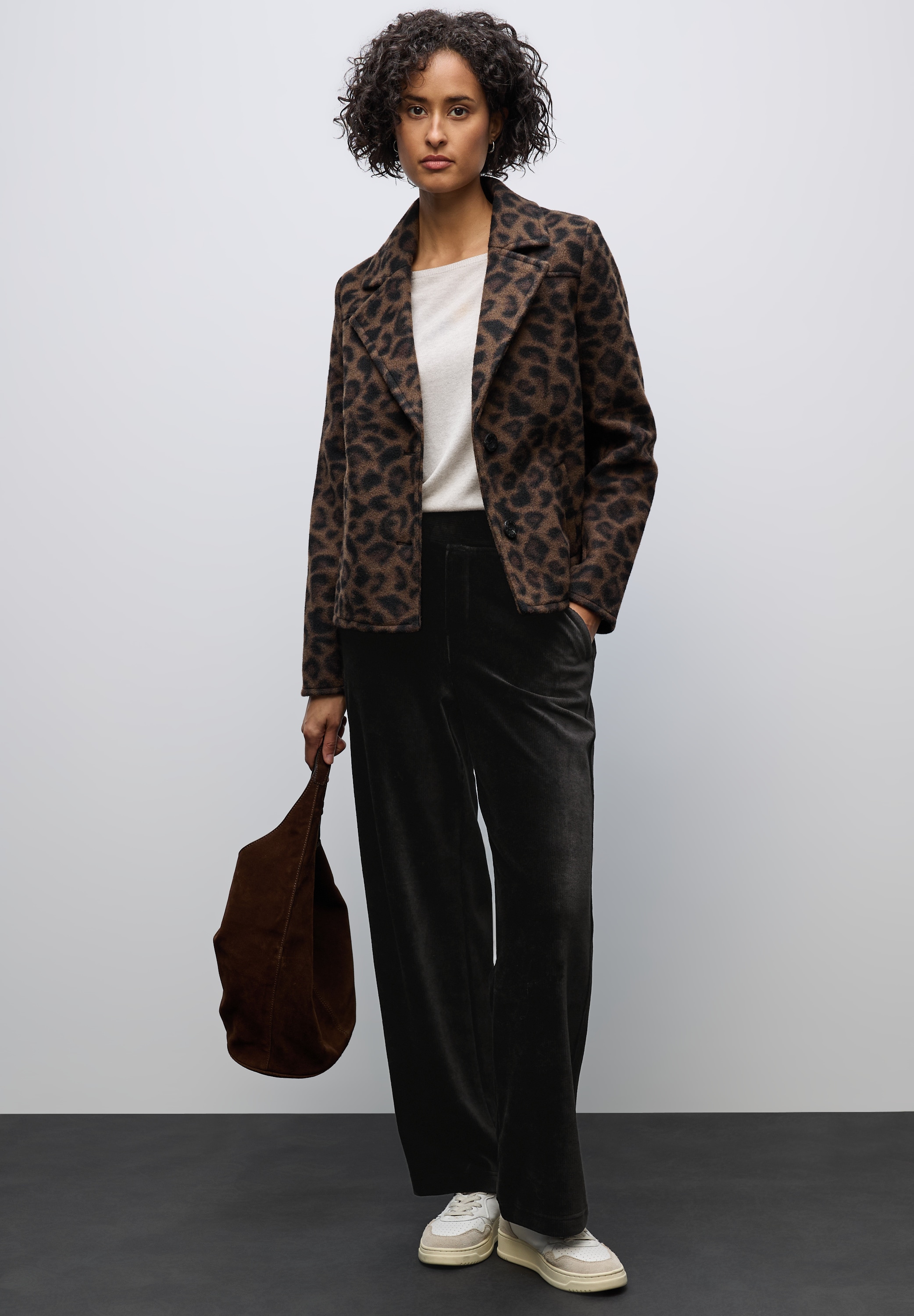 STREET ONE Cordhose  mit Stretch und seitliche Taschen