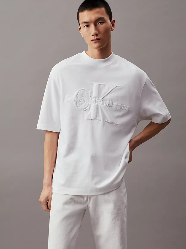 Camiseta oversized com monograma