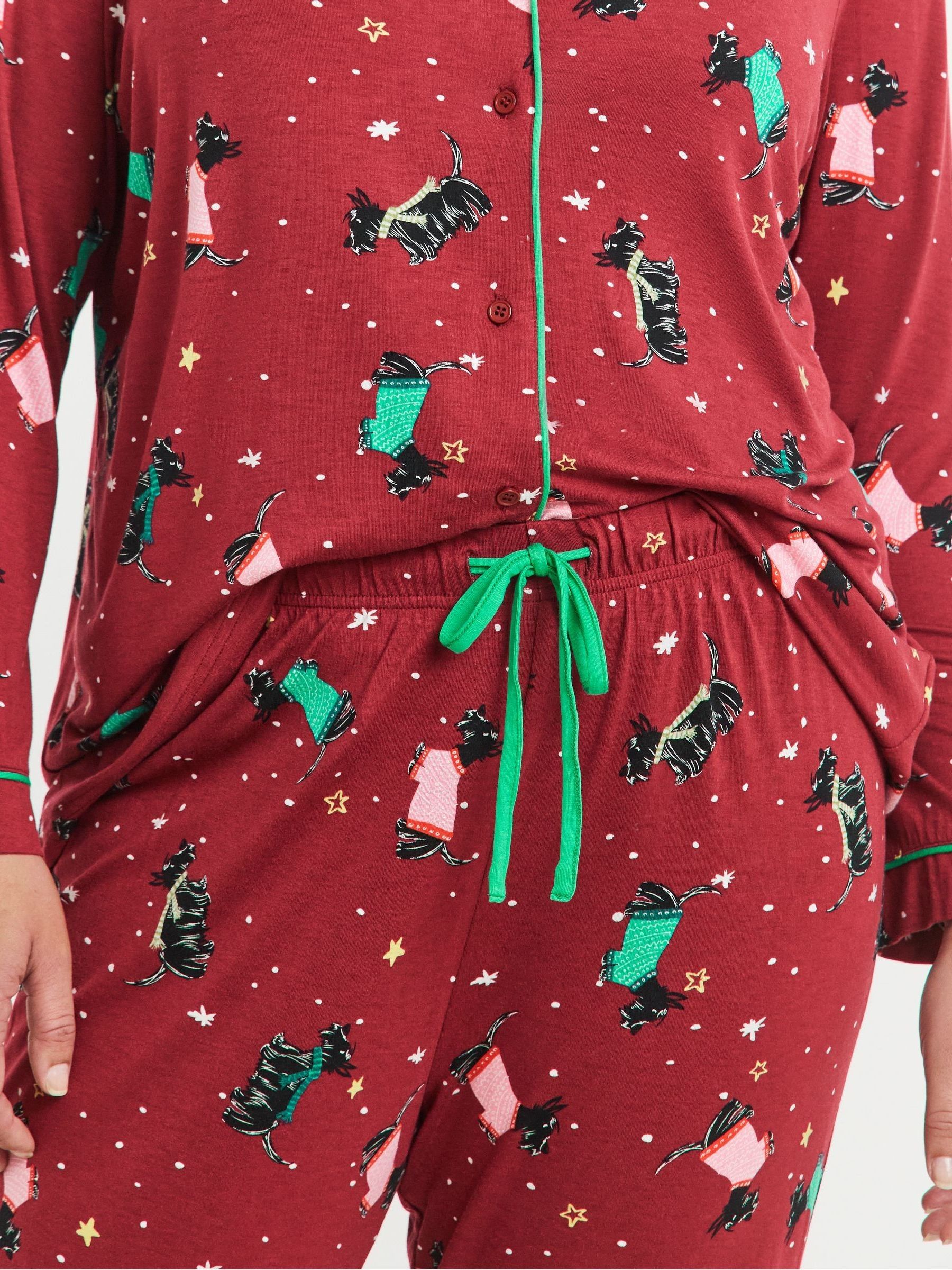Simply Be Kerstmis Scotty Dog Pyjama Set met Knoopsluiting