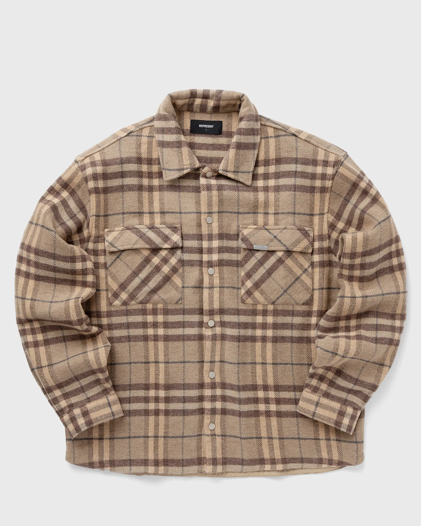 Camisa de flanela com estampa inicial
