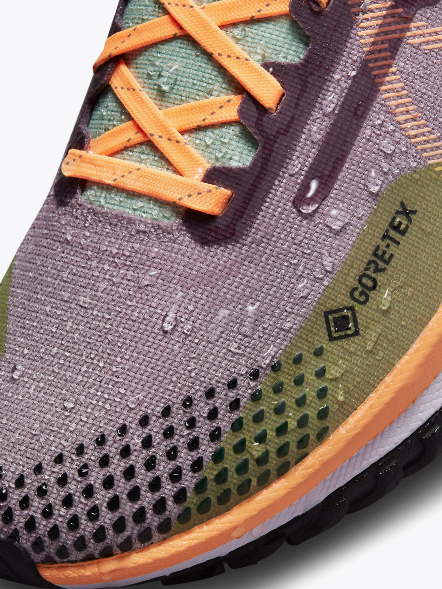 React Pegasus Trail 4 GTX