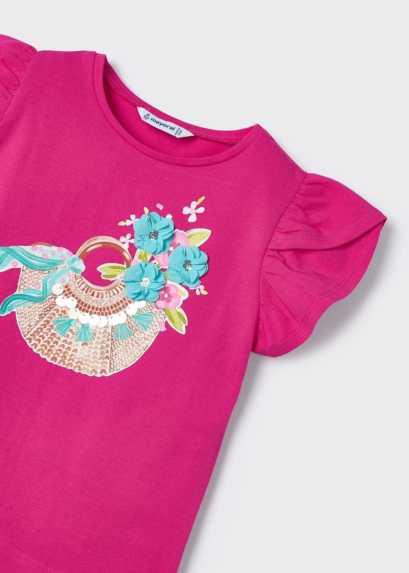 Camiseta feminina com estampa de maçã