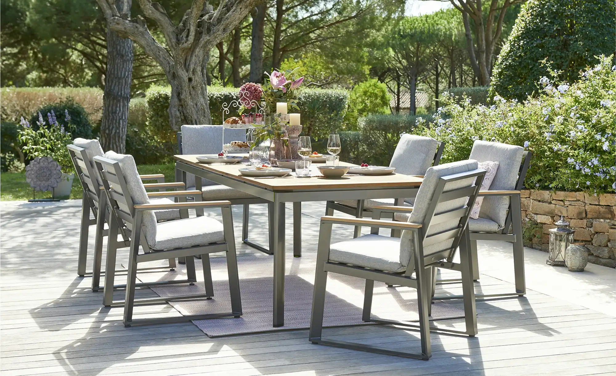 MWH Gartentisch Reno