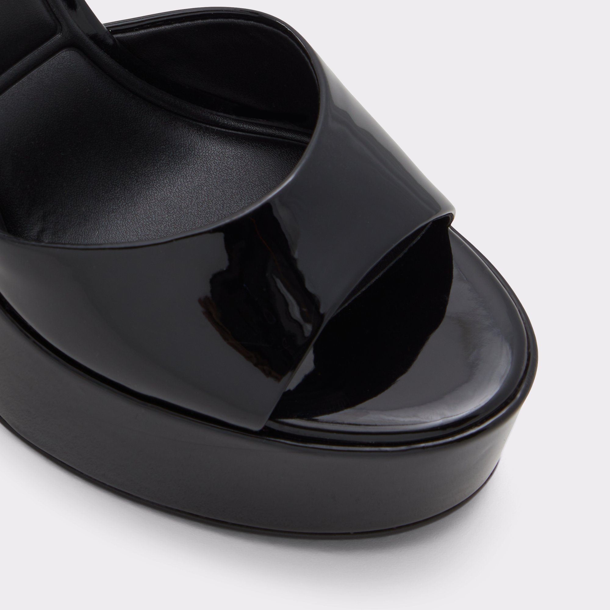 Aneissa Black Women Strappy Sandals