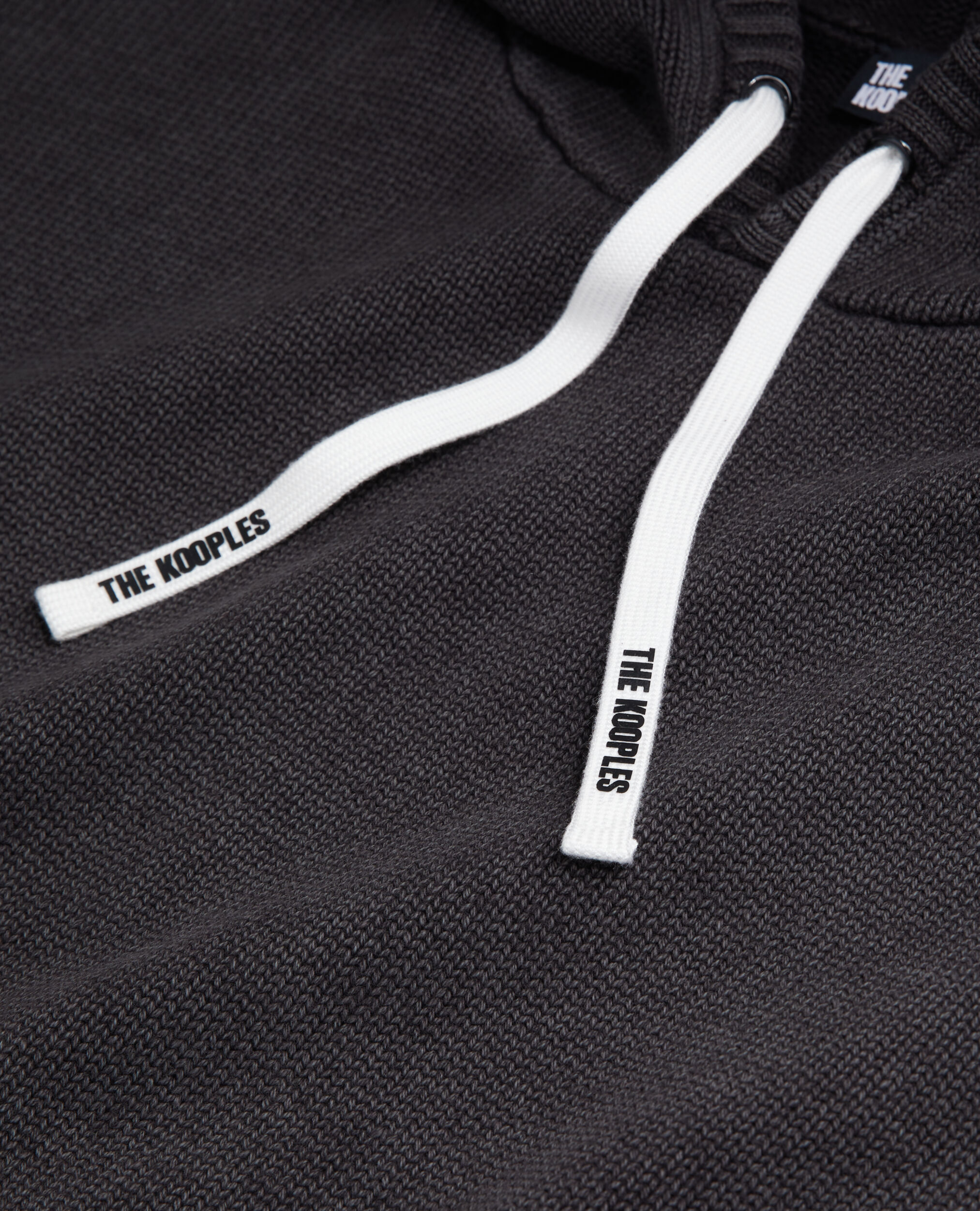 Pull noir à capuche en coton et laine