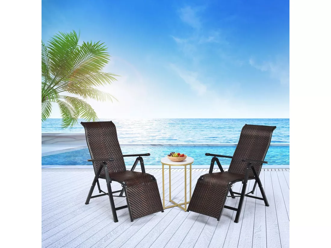 Chaise de Jardin Pliante en Rotin et fibre naturelle, Fauteuil d’Extérieur Inclinable avec Dossier Réglable et Cadre en Métal, 59 x 68 x 113 cm Marron (1 pièce)
