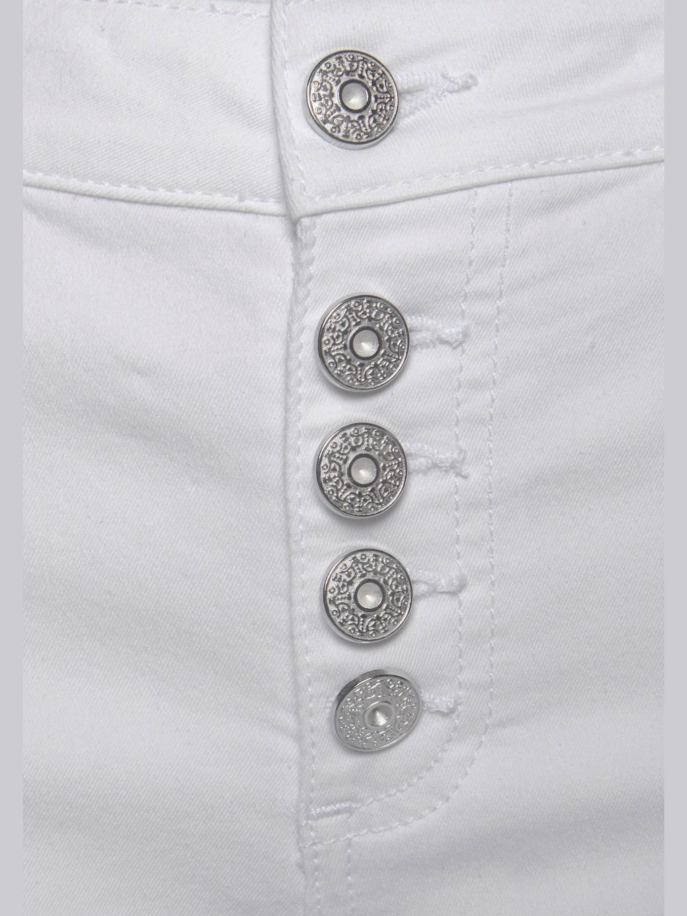 Bermuda avec patte de boutonnage