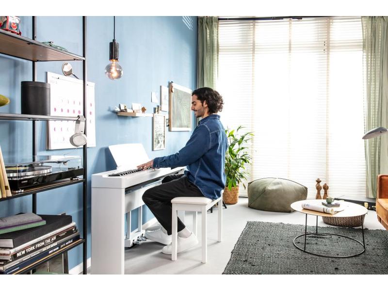Yamaha E-Piano P-225WH Kompaktes Digitalpiano mit Klang und Funktionen für fortgeschrittene Spieler