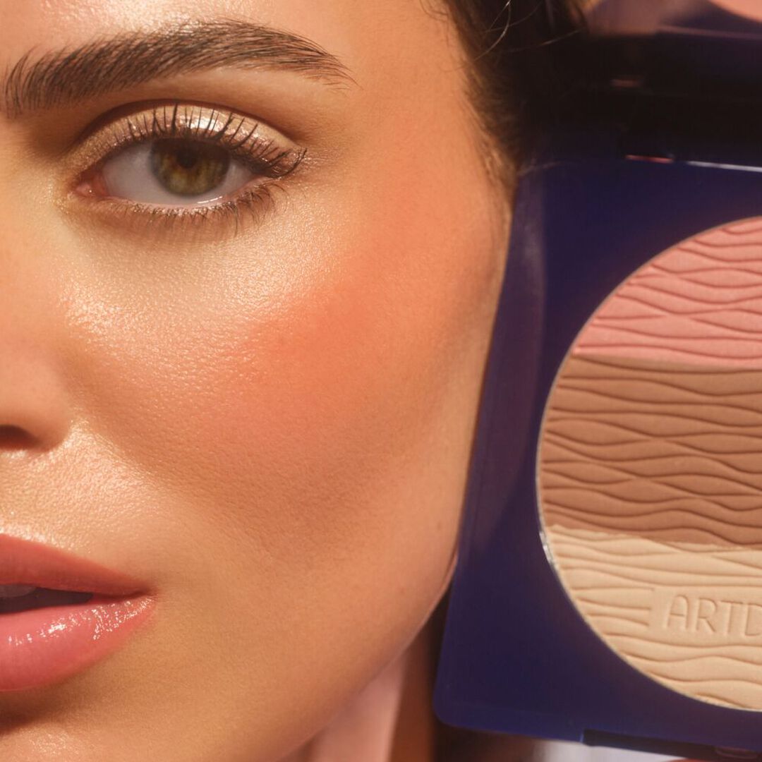 AO BRONZING 2026 All Seasons Bronzing Powder