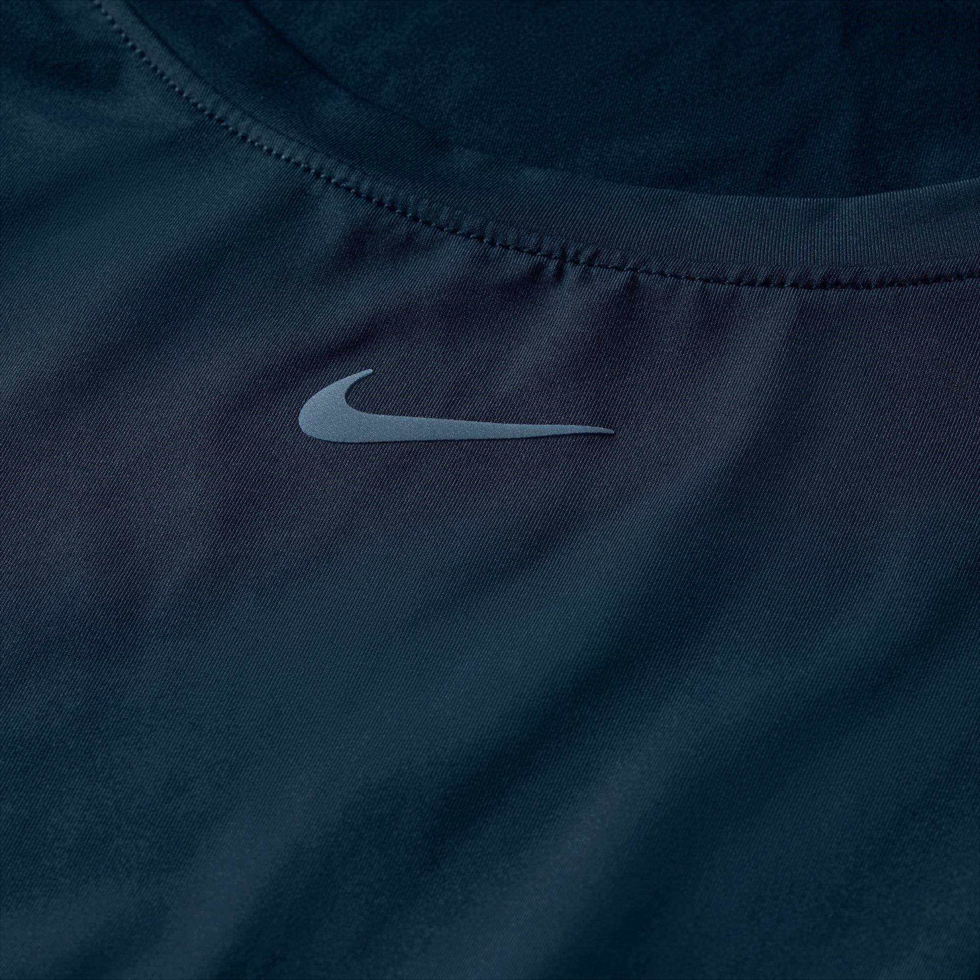 Nike Dri FIT One Womens Standard Fit Short Sleeve Top