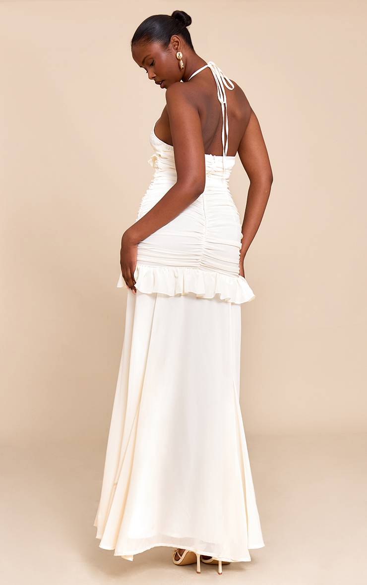 Crème Robe Longue Froncée À Volants Et Col Licou