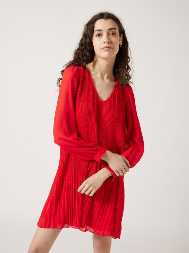 Robe courte plissée