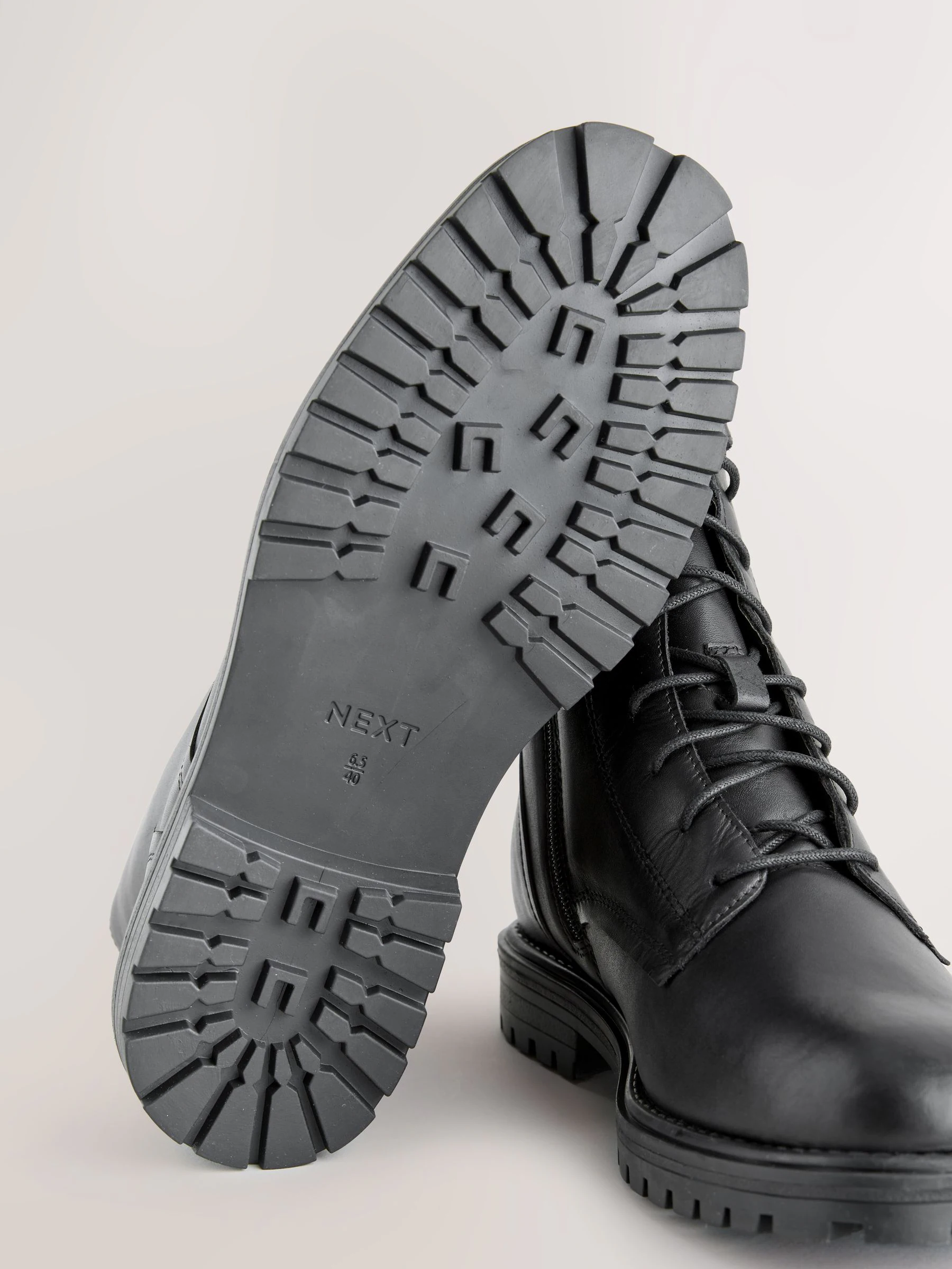 Zwart leer - Forever Comfort® veterlaarzen met vierkante neus