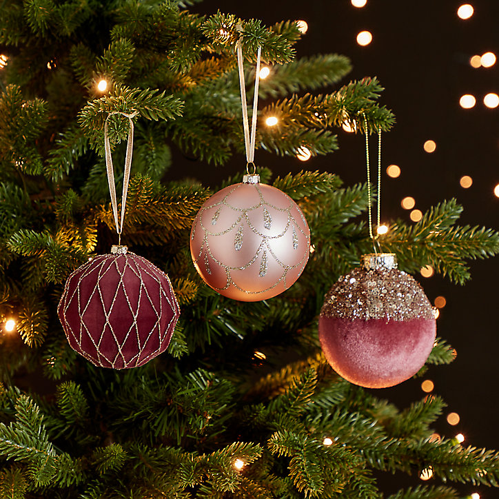 Boule de noel couleur rouge foncé aspect velours D8 cm