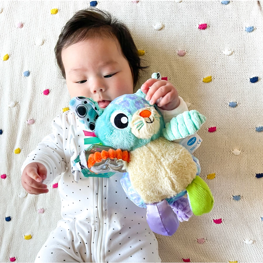playgro Sensory Friend Katze Atka Arctic