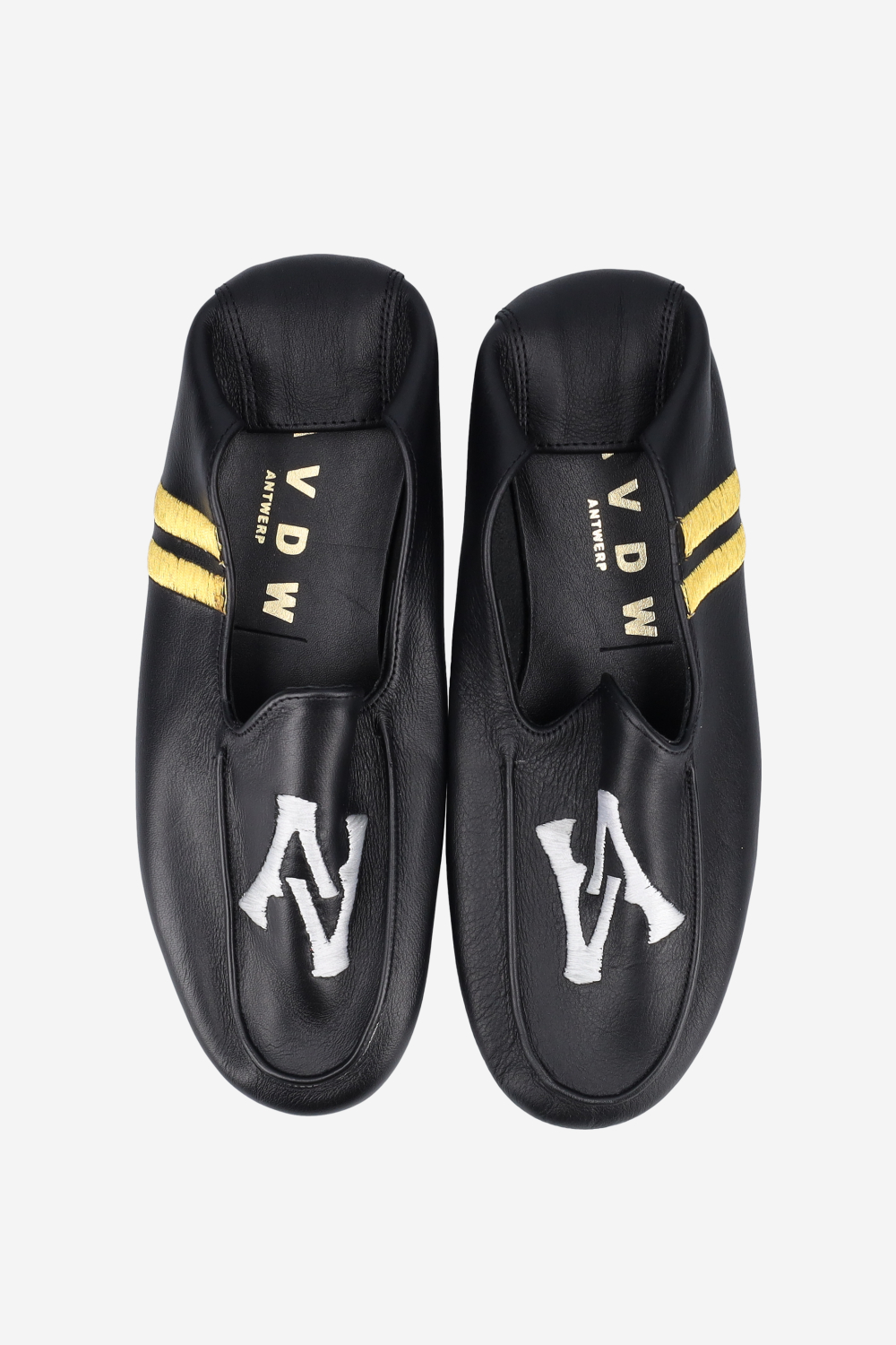 Logo embroidered leather loafers