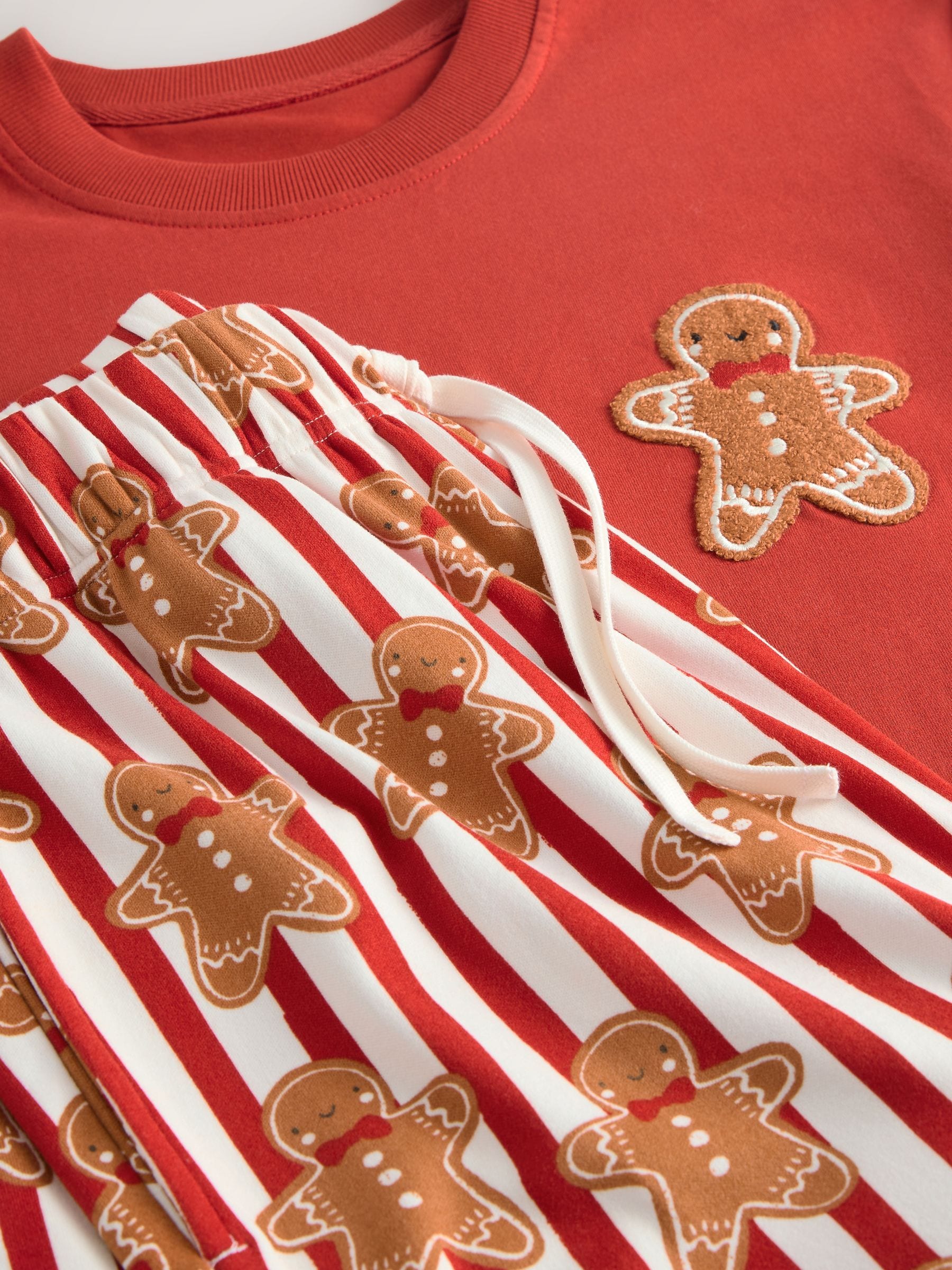 Rood met peperkoekprint - Bijpassende familie Kerstmis Pyjama's met Lange mouwen