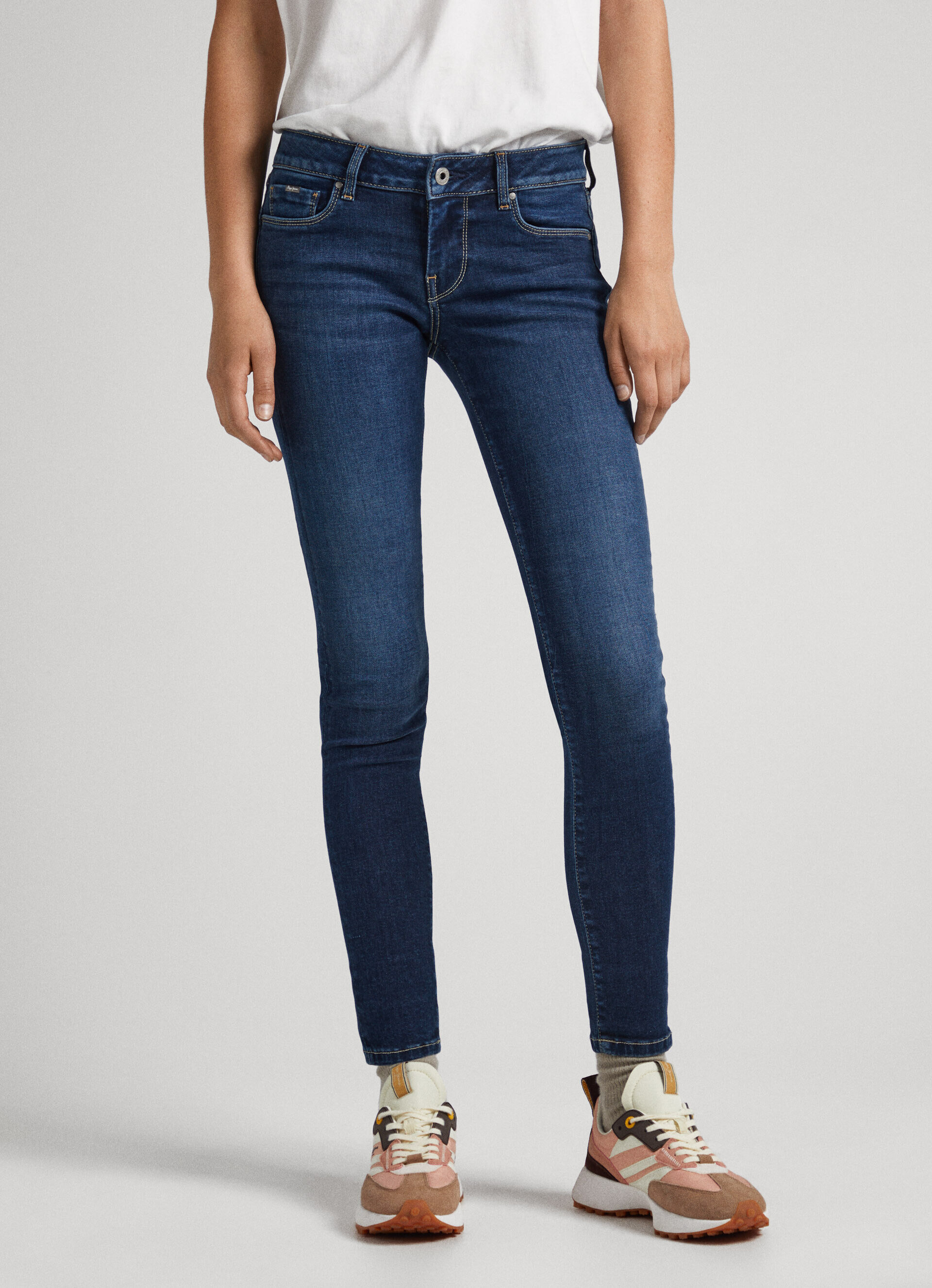 Calça jeans skinny SOHO FIT de cintura média - jeans
