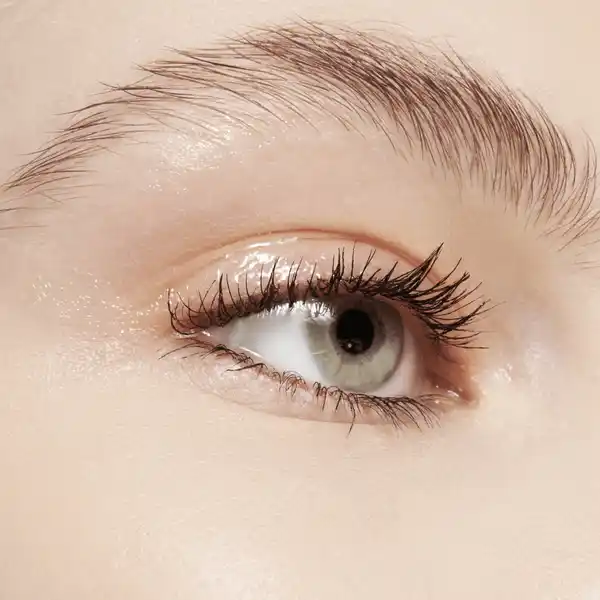 dewy Eye Gloss liquid shadow 01 Crystal Clear