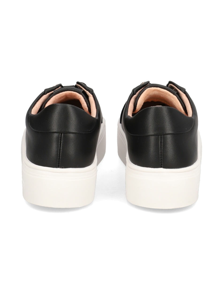 tinta new daphne sneaker yt6