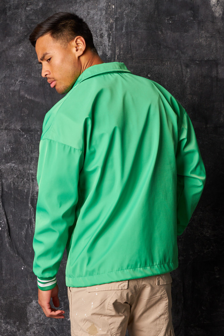 Veste verte brodée 