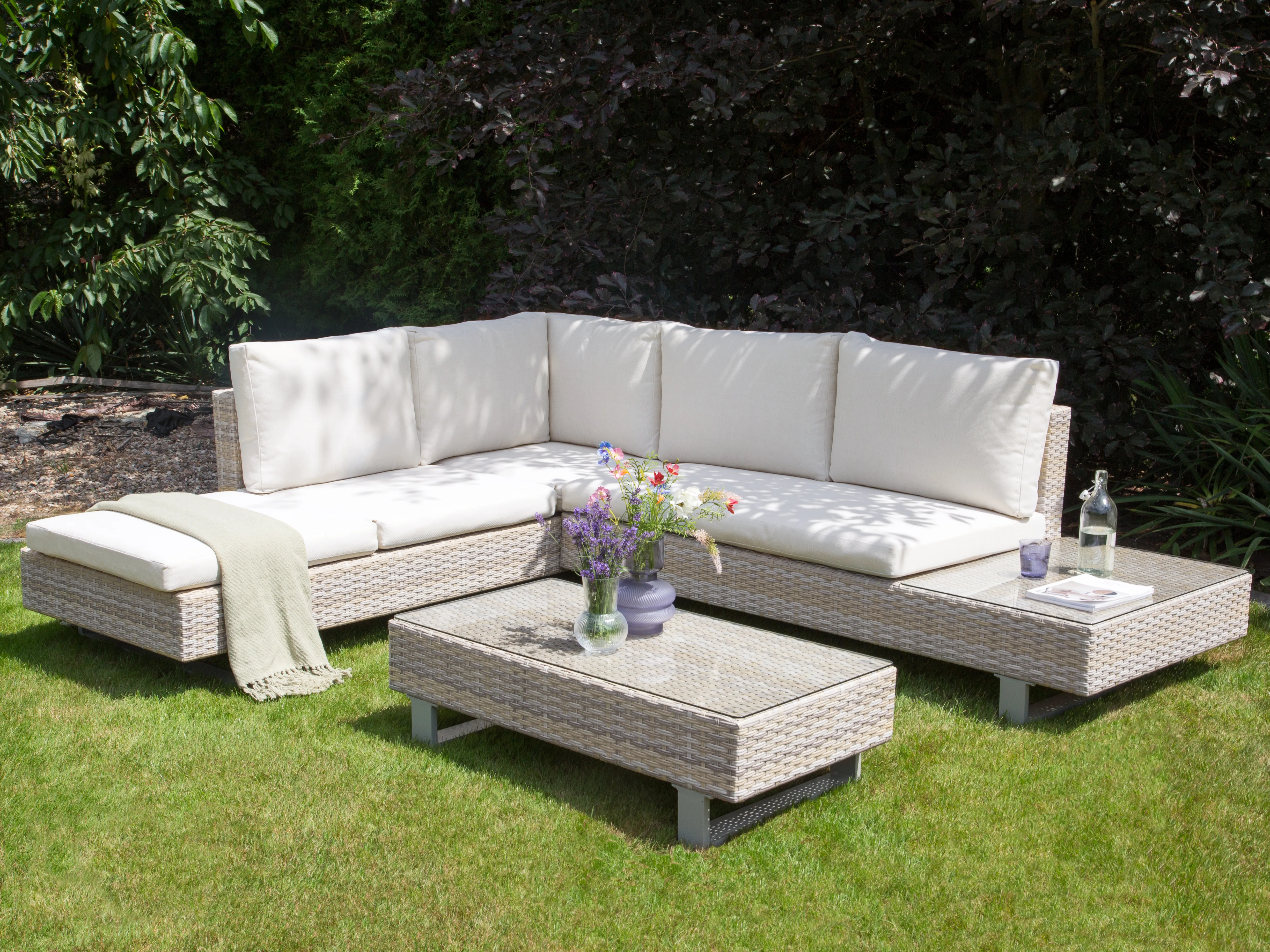 Tuin hoekloungeset met tafel 5-zits LANCIANO rechtszijdig PE rotan Gebroken wit