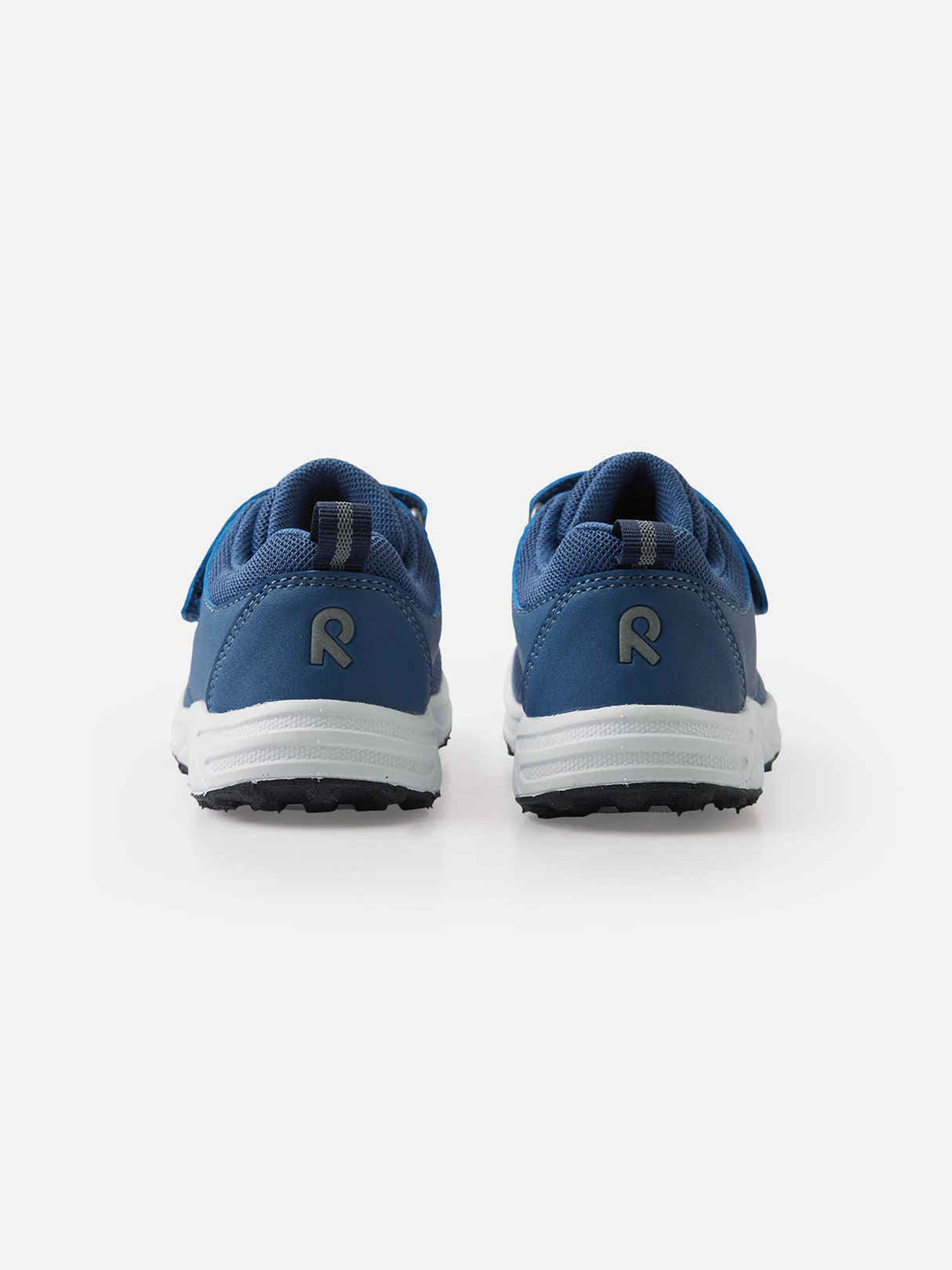 Ekana Sneakers