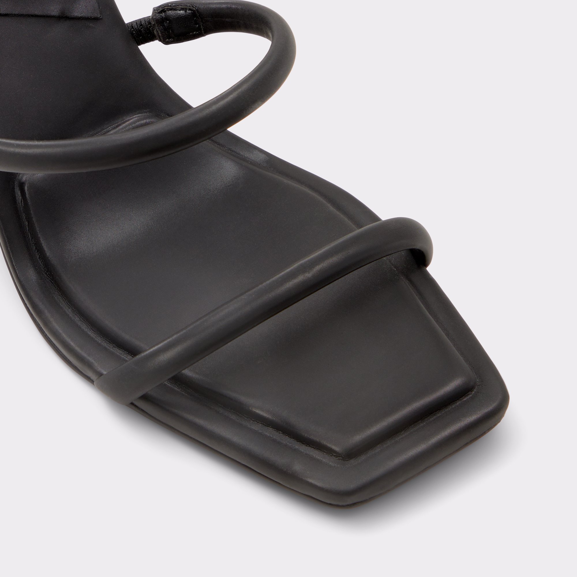 Miran Black Women Strappy Sandals