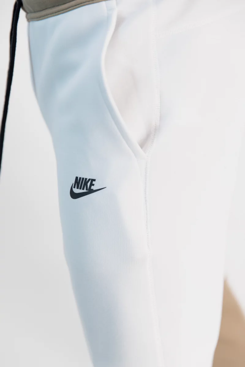 Nike Sportswear Tech Fleece Herren Trainerhose