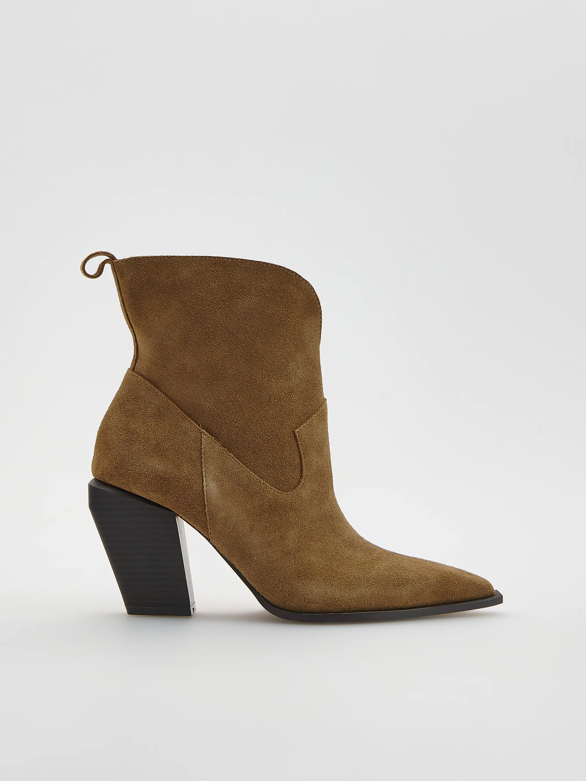 Ankle Boots aus Leder mit Absatz