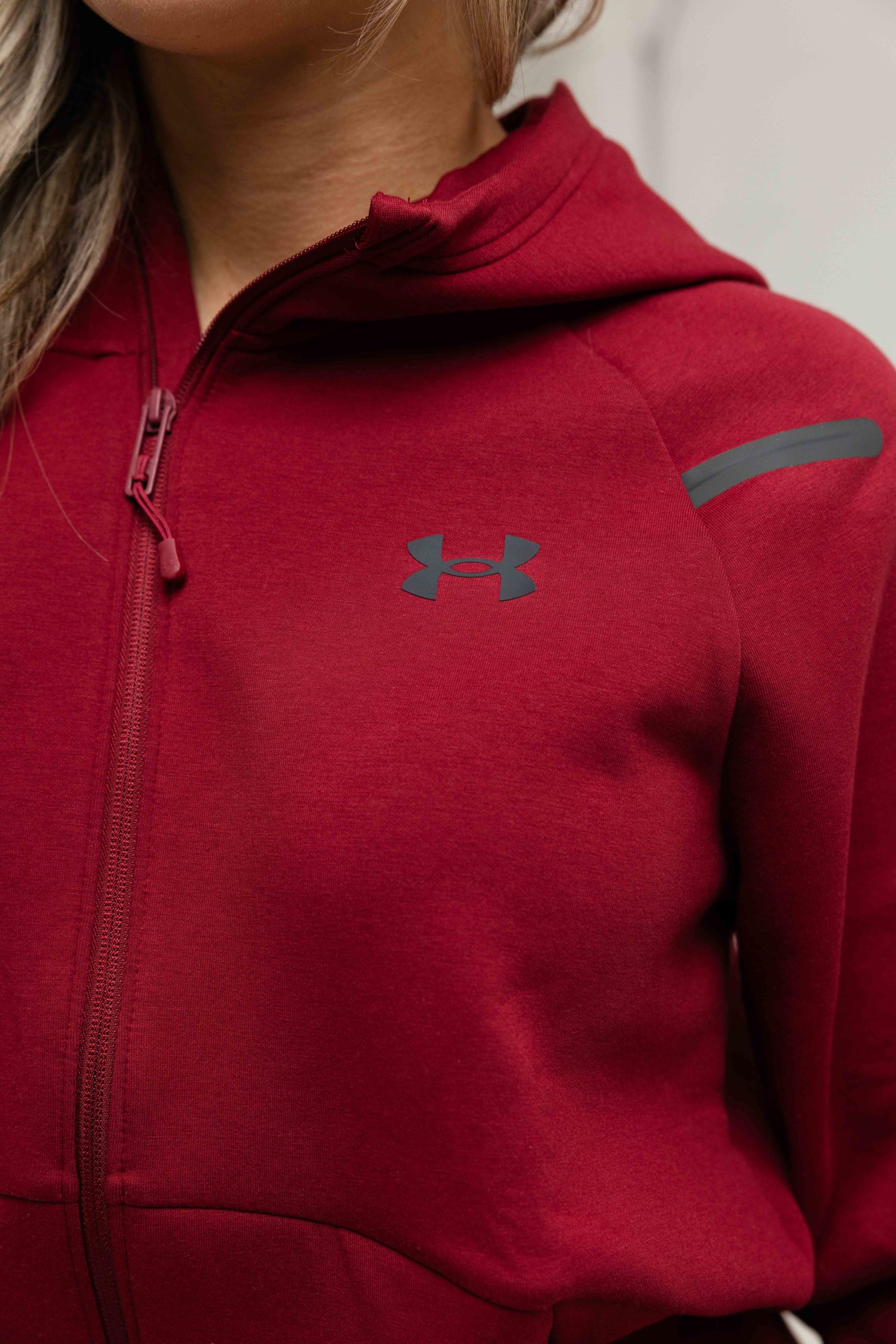 Under Armour Unstoppable Fleece Trainingspak Dames Donkerrood