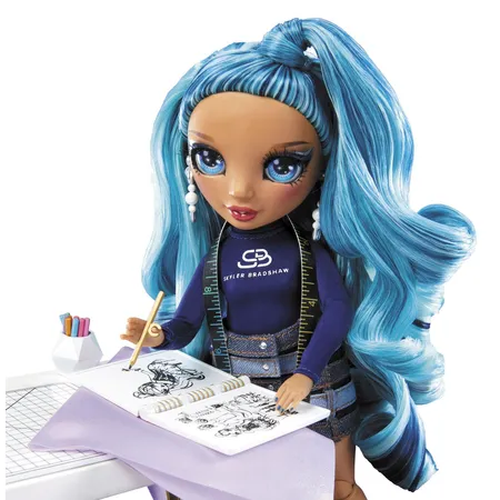 MGA Entertainment Rainbow High Dream & Design Fashion Studio Playset + Skyler Doll
