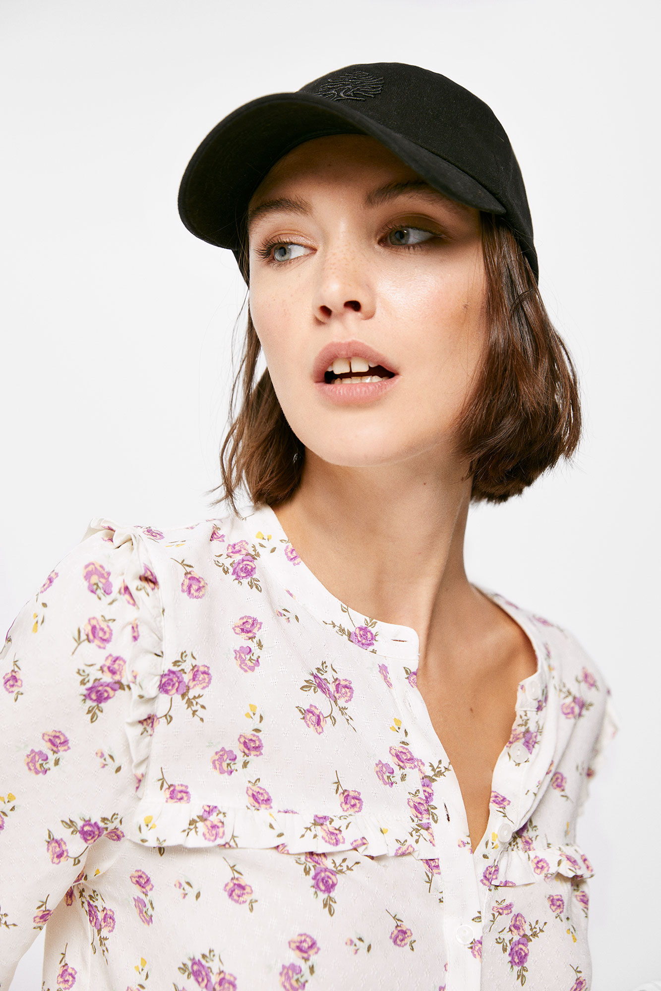 Blusa floral com babados