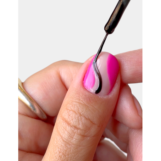 Le Mini Macaron Le Gel Liner, Licorice