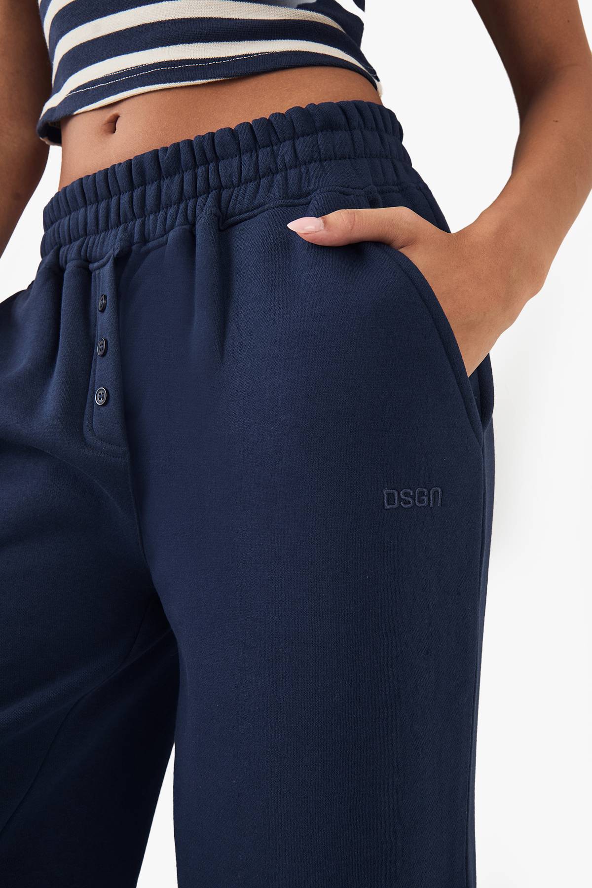 Jogging Jambe Droite DSGN Studio