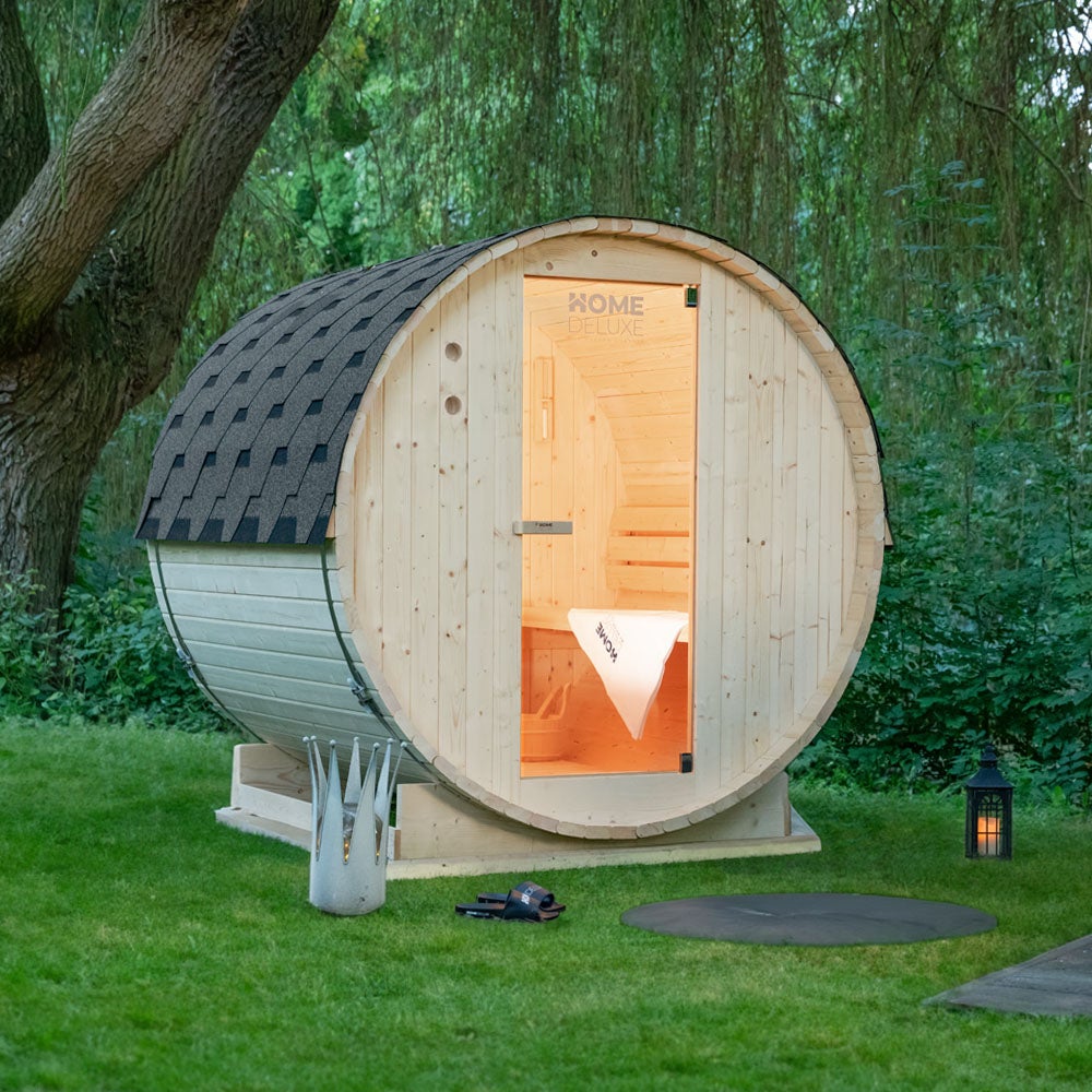 Home Deluxe - Buitenbarrelsauna LAHTI XL - Afmetingen: BxDxH: ca. 195 cm x 192 cm x 220 cm, Houtsoort: Vurenhout - incl. saunakachel en saunatoebehoren | Tuinsauna, buitensauna, barrelsauna voor 6 personen