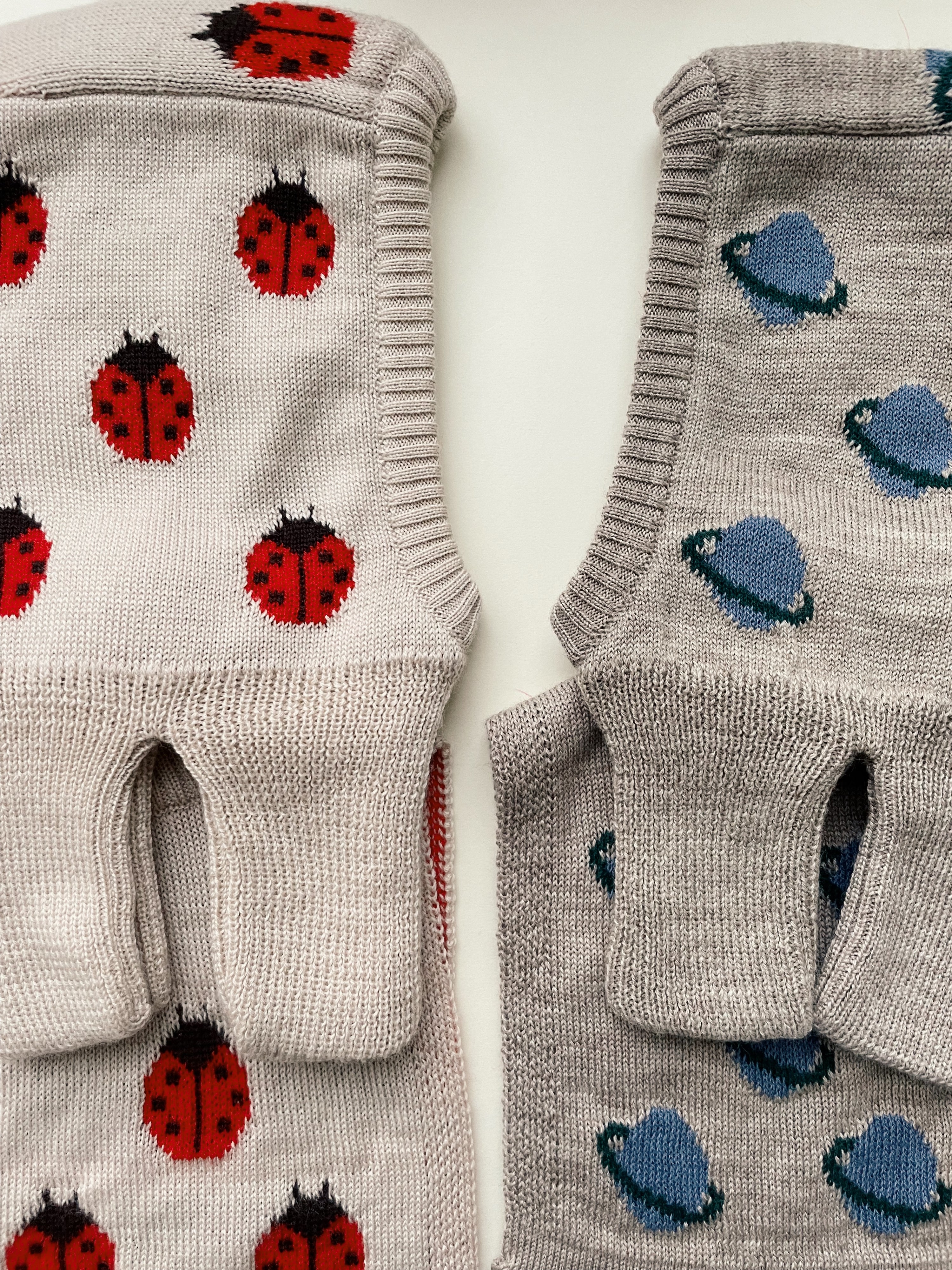 belou strikket halsvarmer - LADYBUG - 5-8Y