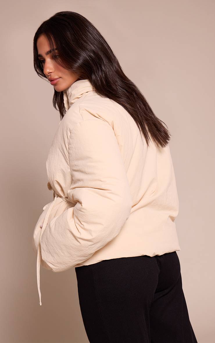 Crème Veste Matelassée Petite Taille Col Montant Avec Ceinture À Nouer