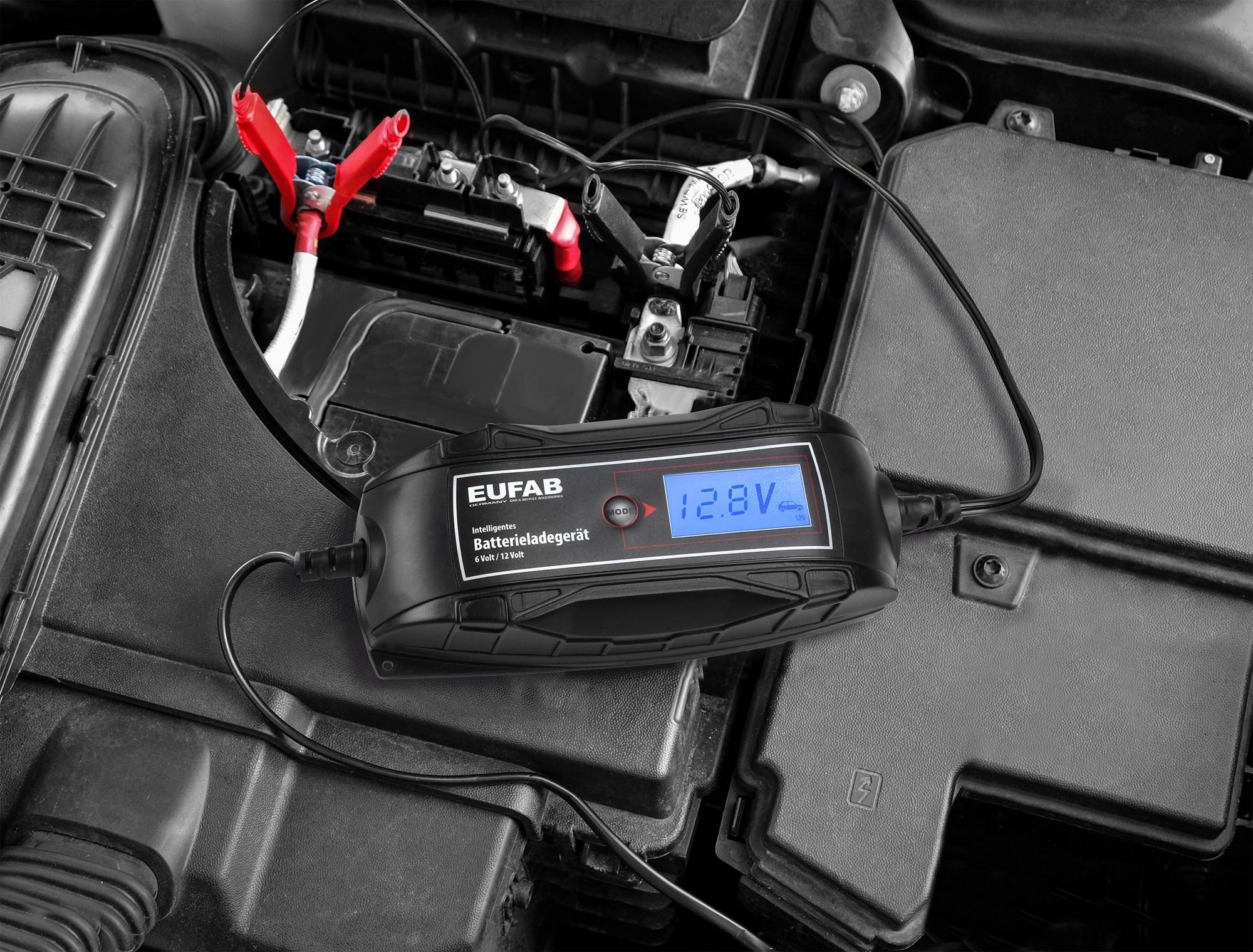 Eufab Intelligentes Batterieladegerät 6/12 V