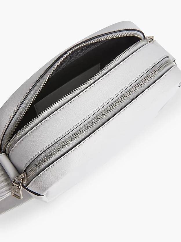 Bolsa de ombro em couro sintético