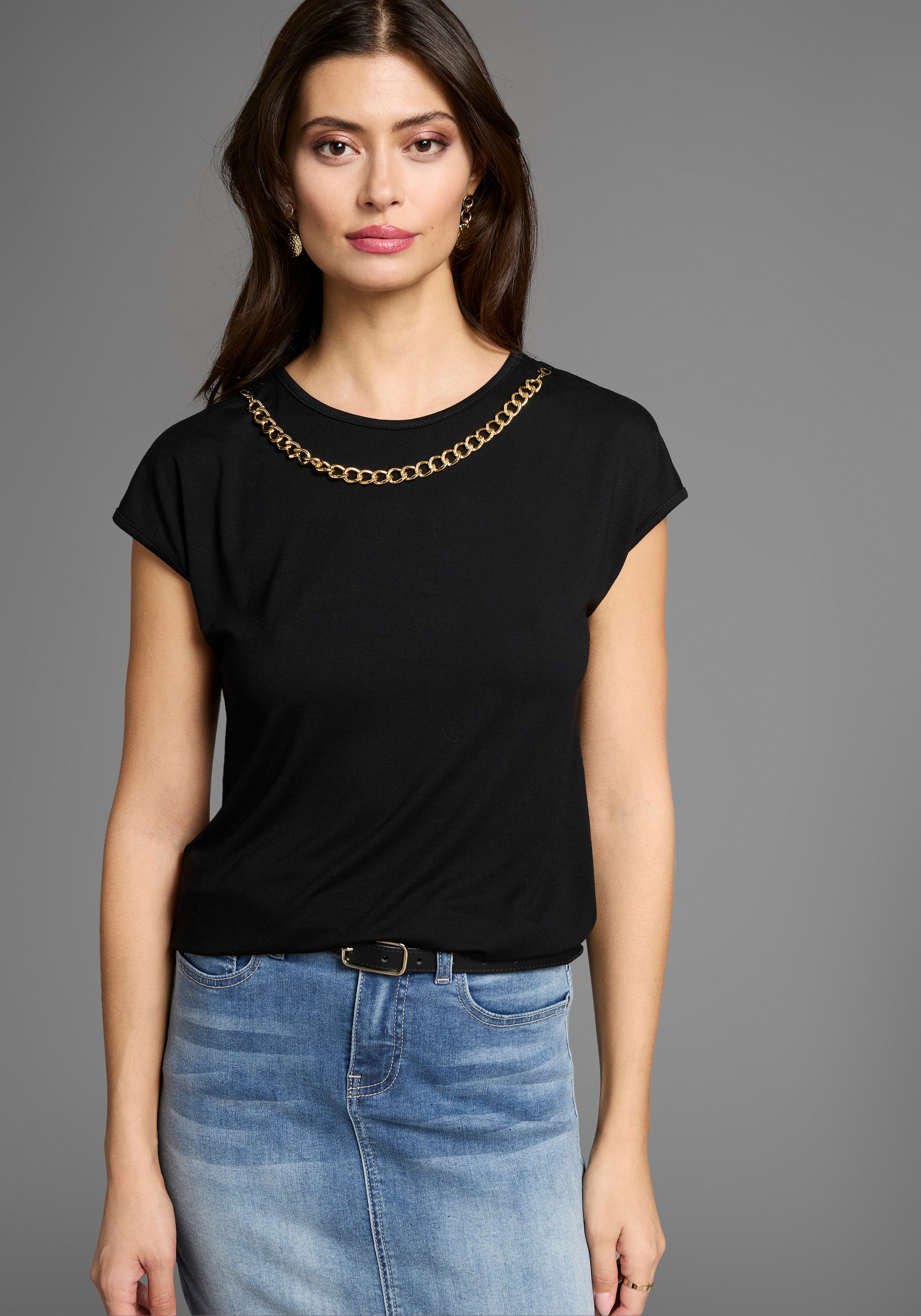 Laura Scott Rundhalsshirt mit goldfarbener Zierkette