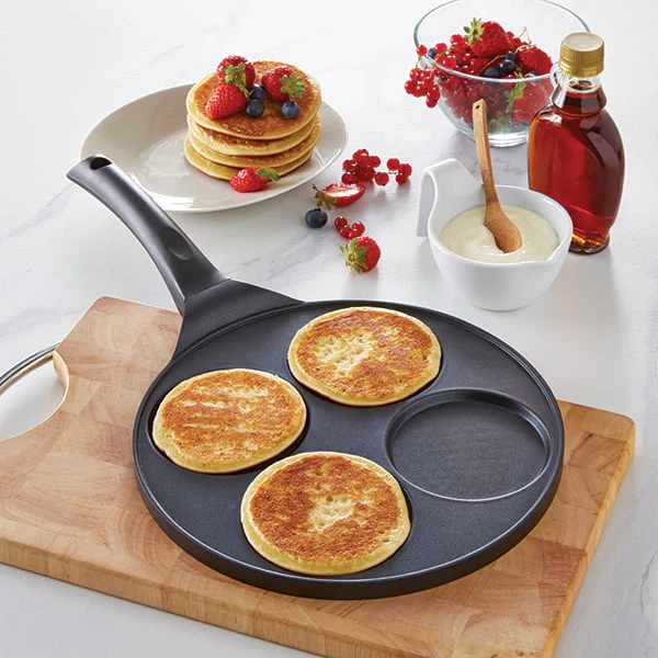 Lot poêle 4 pancakes et entonnoir à piston Mathon