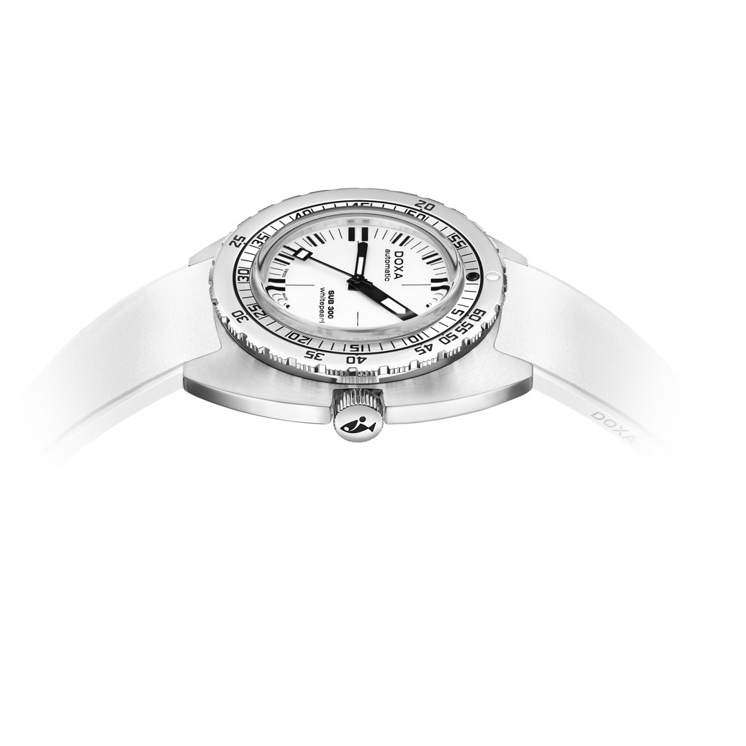 Doxa SUB 300 Whitepearl