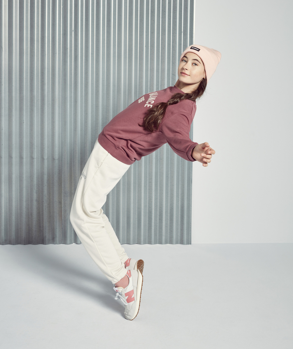 NEW BALANCEJOGGING ESSENTIALS VARSITY BLANC CASSÉ FILLE