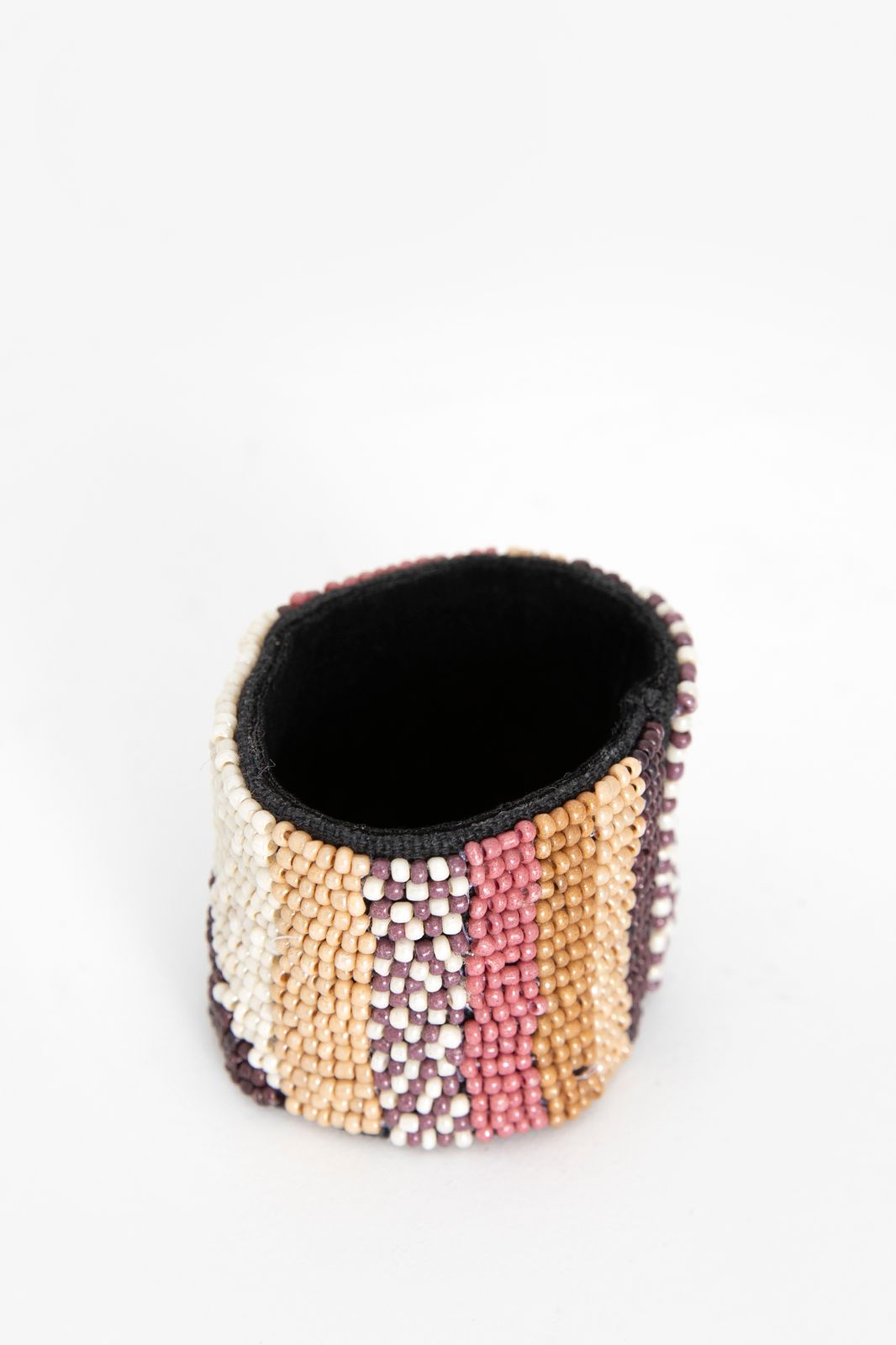Servetring met multicolor glazen kraaltjes