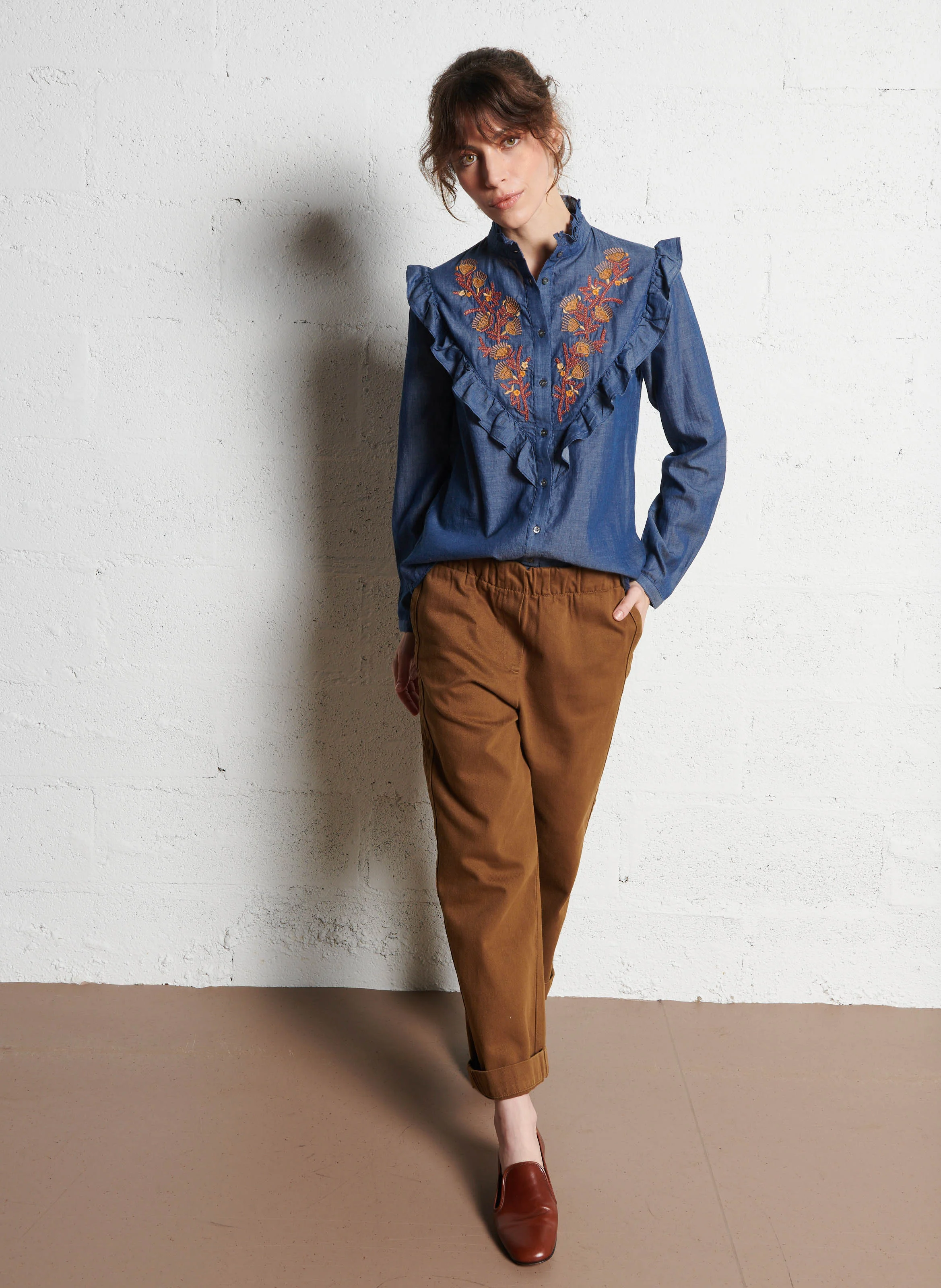NOELYNE - Blouse droite brodée en coton | Bleu