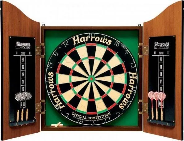 Harrows Darts Pro''s Choice, Dartskive, Flerfarvet, Træ, 6 stk, Rosewood Finish Cabinet (with scoreboards inside the doors) Official Competition Bristle Dartboard...